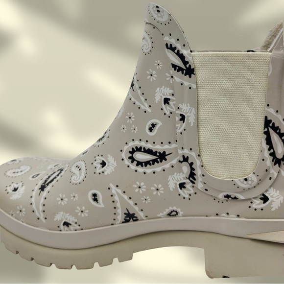 Keds Rowan Beige Bandana Print Short Rain Boots - Picture 6 of 10